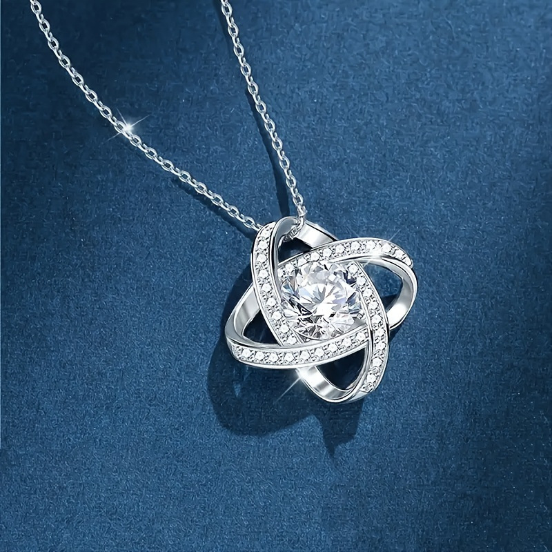 Elegant Fashionable Pendant Necklace with Gift Box